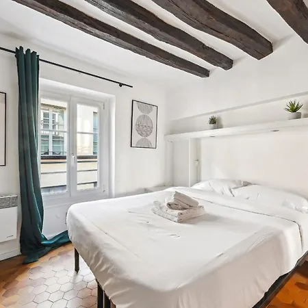 Latin Quarter Duplex *